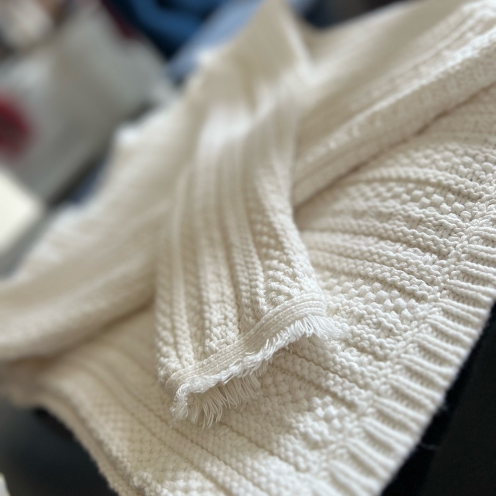 Tahari sweater/ knit white blazer - Picture 13 of 16